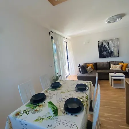 Apartment Lusi